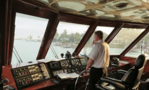 Hivatásos és szolgálati célú hajóvezetői tanfolyam árak
