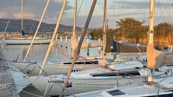 Kikotott hajok badacsony